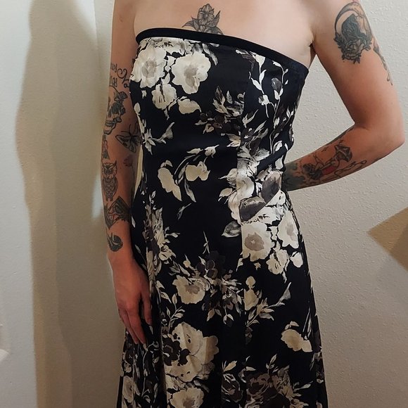 Vintage ABS Strapless Fit and Flare Floral Cocktail Dress with Velvet Trim - Picture 1 of 10